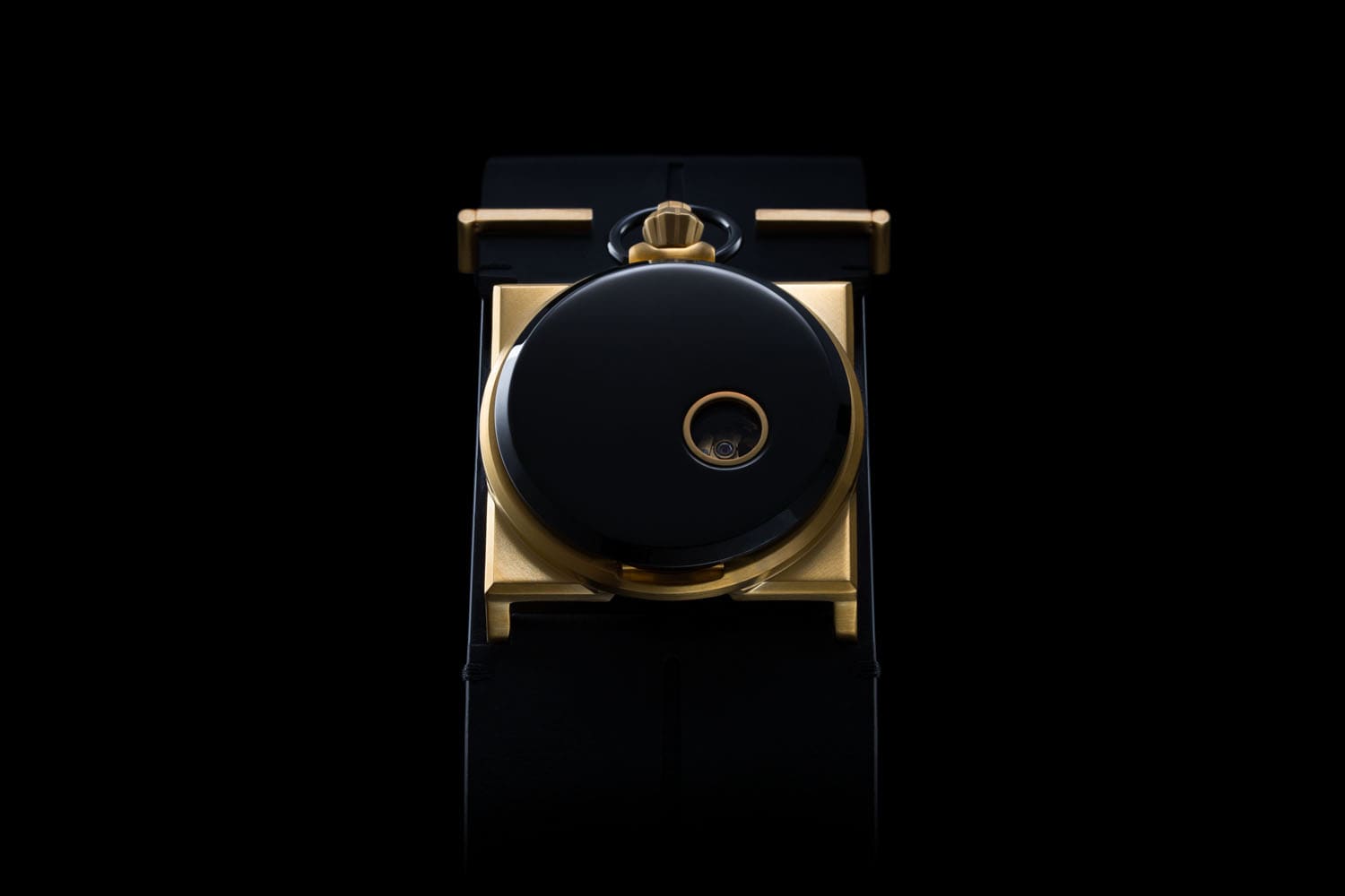 R100 – FOB Paris